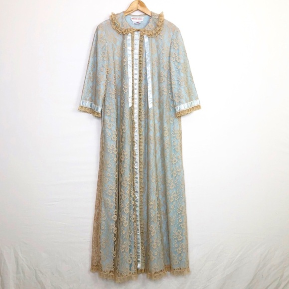Odette Barsa Blue lace lounge, vintage robe - Picture 1 of 11
